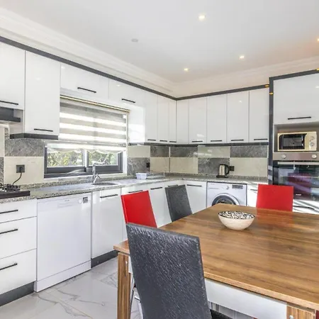 Βίλα Ulugol 4 Bedroom 7343 Καλκάν