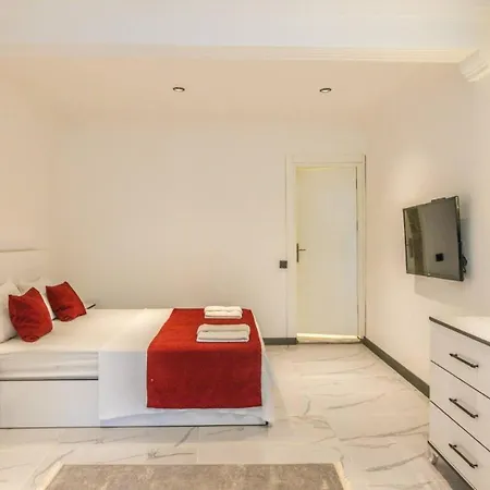 Ulugol 4 Bedroom 7343 Willa Kalkan