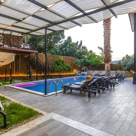 Ulugol 4 Bedroom 7343